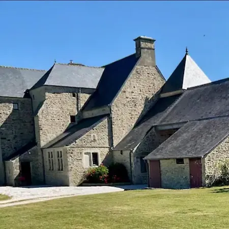 D'hotes Manoir De Beaucron Bed & Breakfast 3*